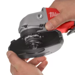 Meuleuse brushless 18v 125mm. 4.0ah.hd box + 2 bat 4. ah? 1 charg m12 Milwaukee