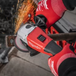 Meuleuse brushless 18v 125mm. 4.0ah.hd box + 2 bat 4. ah? 1 charg m12 Milwaukee