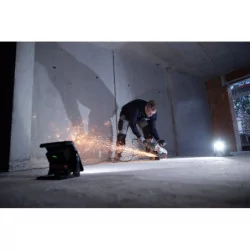 Projecteur de chantier led multi battery system 4000ma rechargeable 40w. 4500l