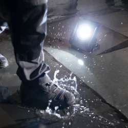 Projecteur de chantier LED Multi Battery + secteur 6050 MH 6200 Lm Brennensthul