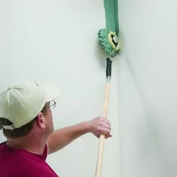 Rouleau pour application de l'enduit dans les angles le kit